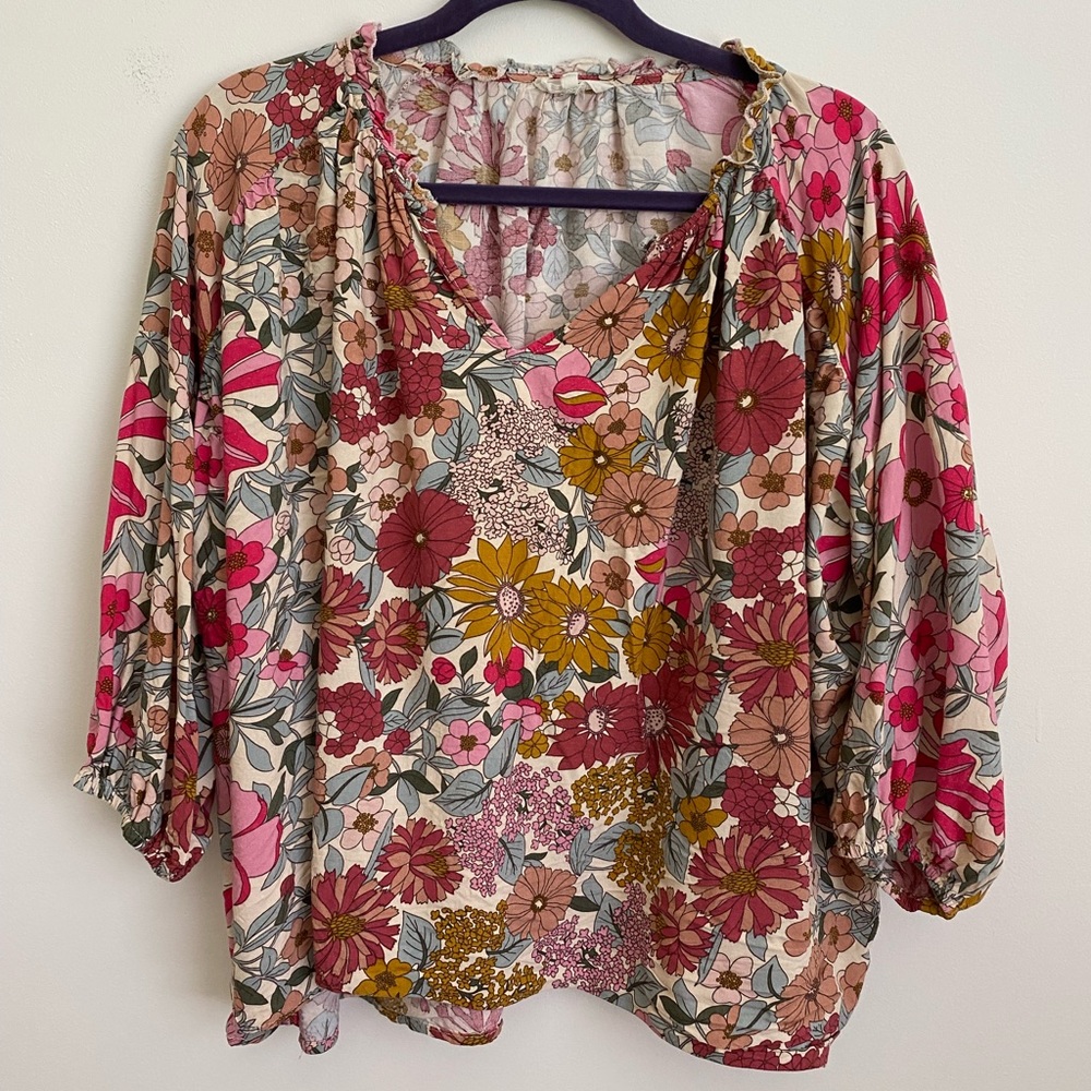 Entro Floral peasant Top